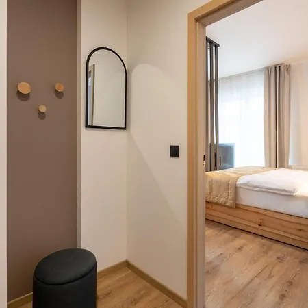 Aurum 4* تشيرني دول
